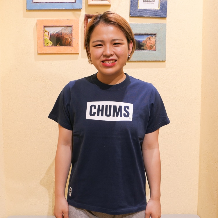 大阪店 どのサイズがお気に入り スタッフが定番tシャツを全サイズ着てみましたっ Chums チャムス アウトドアファッション公式通販