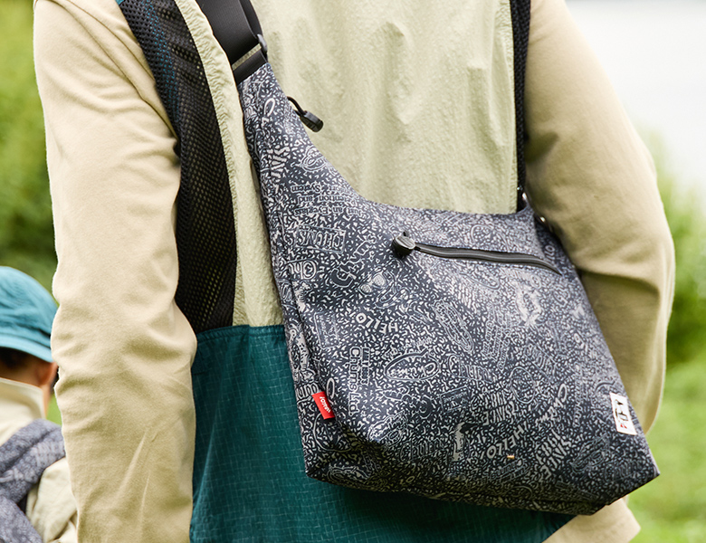 ショルダーバッグ