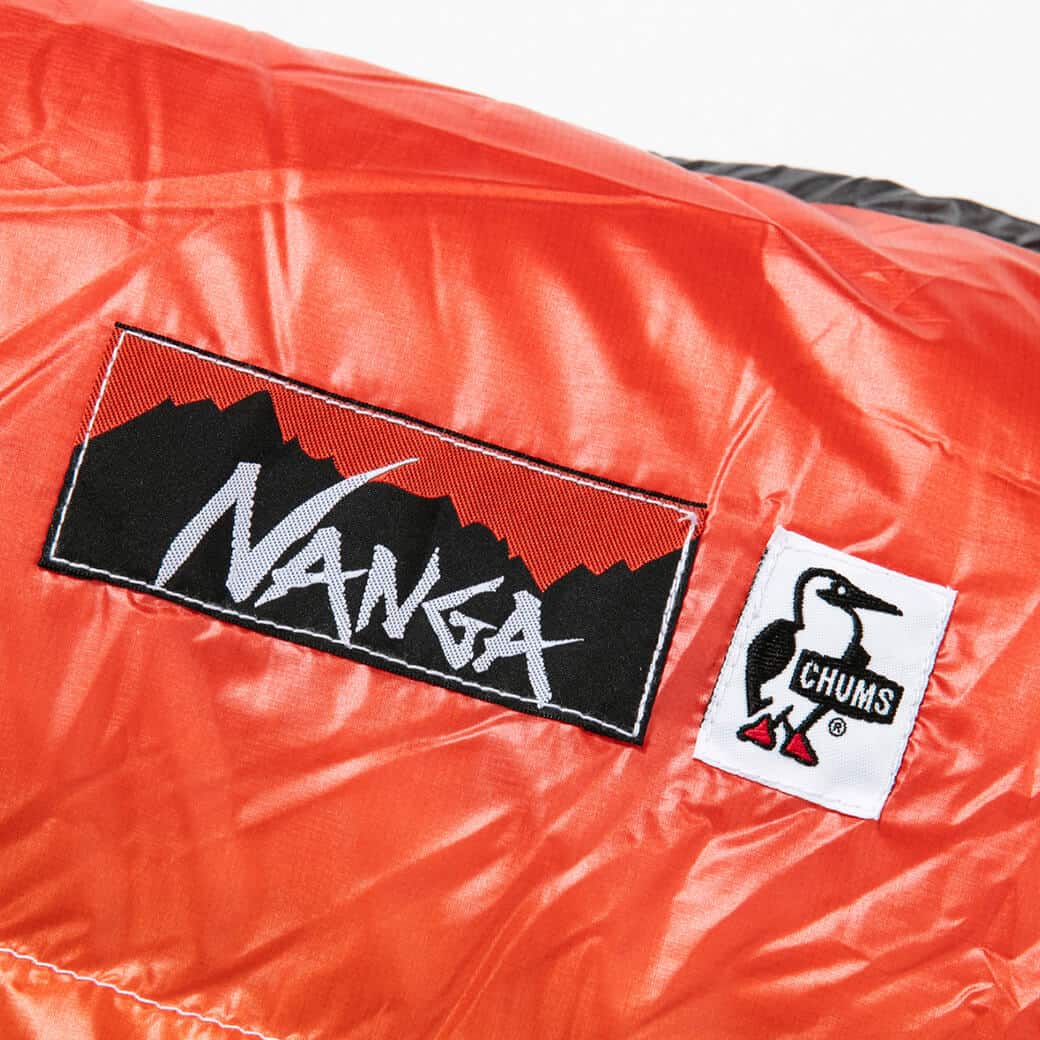 NANGAとCHUMSがコラボレーション！  キャンプではスリーピングバッグ、お家ではセミダブルの掛け布団！1枚で二役！