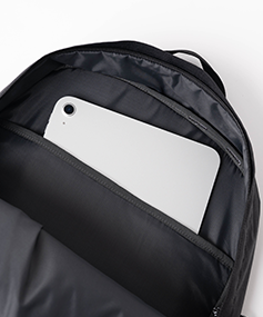 中央ファスナー内ポケット