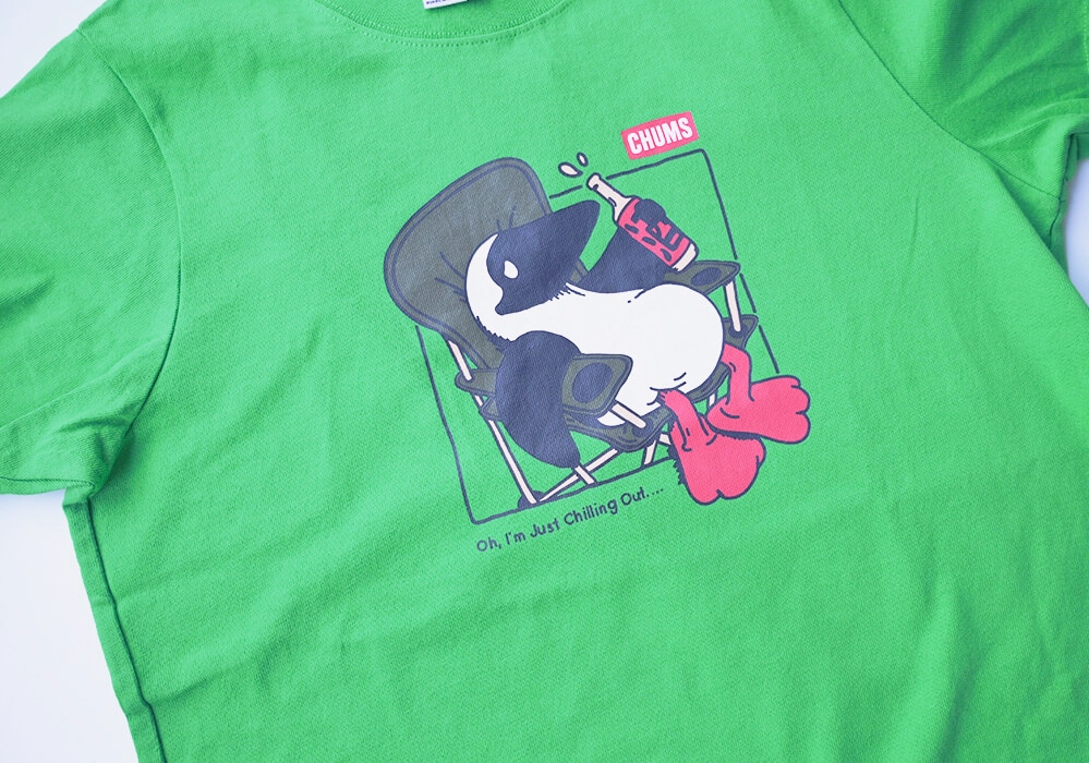 チリングブービーTシャツ