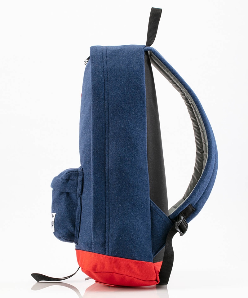 Classic Day Pack Sweat Nylon クラシックデイパックスウェットナイロン デイパック リュック サイズなし Logo Block バッグ Chums チャムス アウトドアファッション公式通販