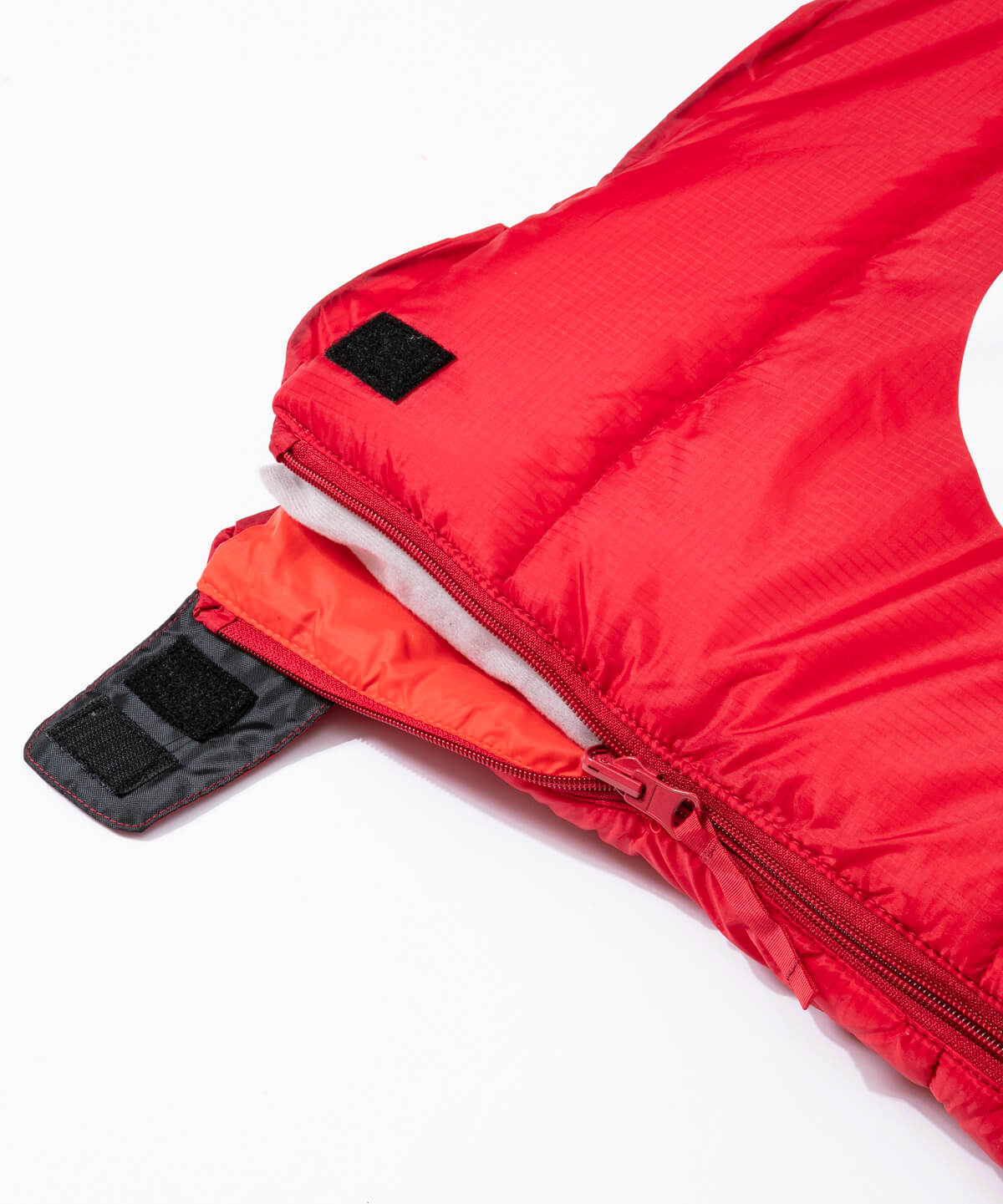 Chums Logo Sleeping Bag チャムスロゴスリーピングバッグ シュラフ 寝袋 サイズなし Red キャンプ用品 Chums チャムス アウトドアファッション公式通販