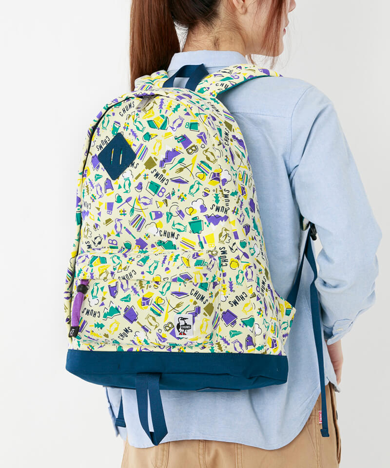 Classic Day Pack Sweat Nylon クラシックデイパックスウェットナイロン デイパック リュック サイズなし Logo Block バッグ Chums チャムス アウトドアファッション公式通販