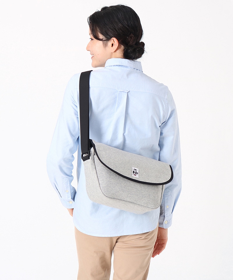 Round Flap Shoulder Bag Sweat/ラウンドフラップショルダーバッグスウェット(ショルダーバッグ)(Free Black2):  バッグ|CHUMS(チャムス)|アウトドアファッション公式通販